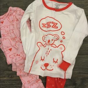 ⭐️2/$20⭐️ 2 sets Carters pajamas